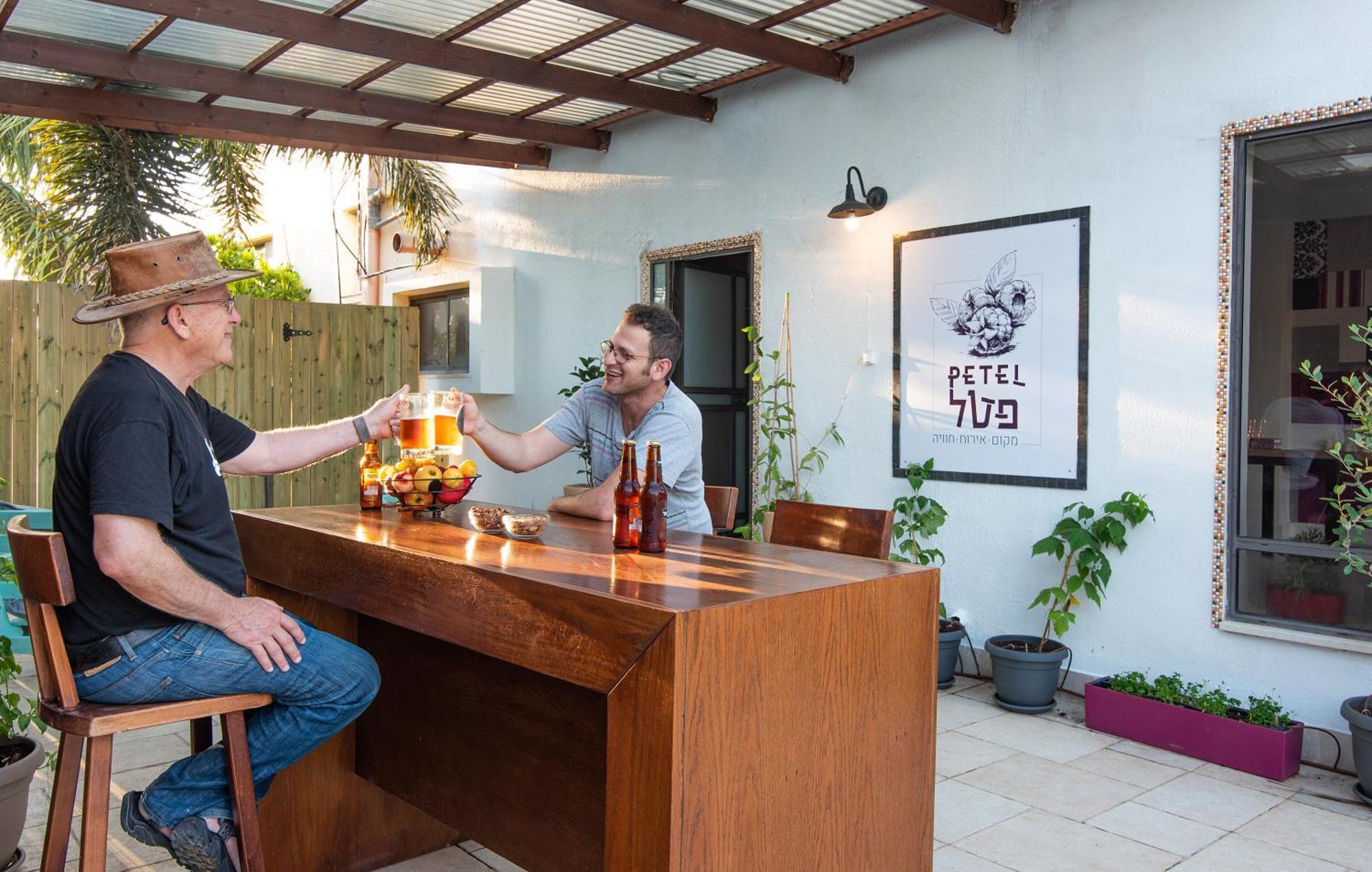 Bar-On Vacation Resort - Nature, Culture, Tours & Tastes Near Nahariyya - בר-און ריזורט, בתי מפונים , טבע, תרבות, סיורים וקולינריה Ben 'Ammi 客房 照片
